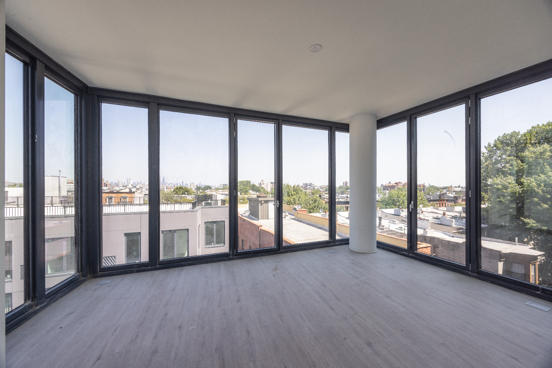 Unfurnished studio